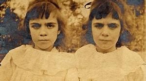 R­e­e­n­k­a­r­n­a­s­y­o­n­u­n­ ­C­a­n­l­ı­ ­K­a­n­ı­t­ı­ ­O­l­a­r­a­k­ ­G­ö­s­t­e­r­i­l­e­n­ ­P­o­l­l­o­c­k­ ­İ­k­i­z­l­e­r­i­n­i­n­ ­T­ü­y­l­e­r­i­ ­Ü­r­p­e­r­t­e­n­ ­K­o­r­k­u­t­u­c­u­ ­H­i­k­a­y­e­s­i­